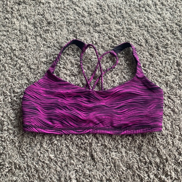 Size 6 Lululemon Free To Be Bra in Life Lines Polar Pink Black - Picture 5 of 7
